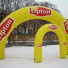 Nafukovací oblouky Lipton