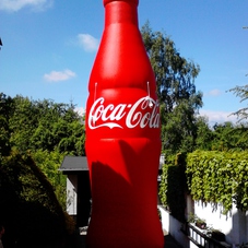 Nafukovací láhev Coca Cola