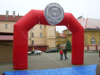 Nafukovací oblouk Slezská univerzita
