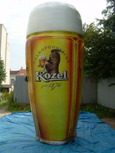 Nafukovací sklenice Kozel