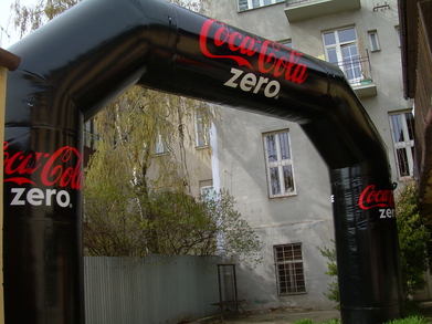Nafukovací oblouk Coca Cola